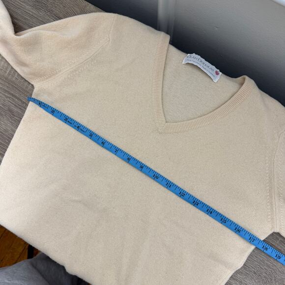 VTG Clan Douglas Mens Small Pure Cashmere Made in Scotland Cream V-Neck Sweater - Picture 8 of 8